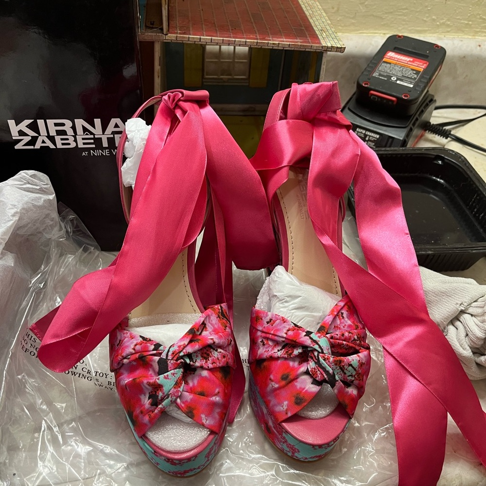 Kirna Zabete Pink Ribbon-Tie Heels